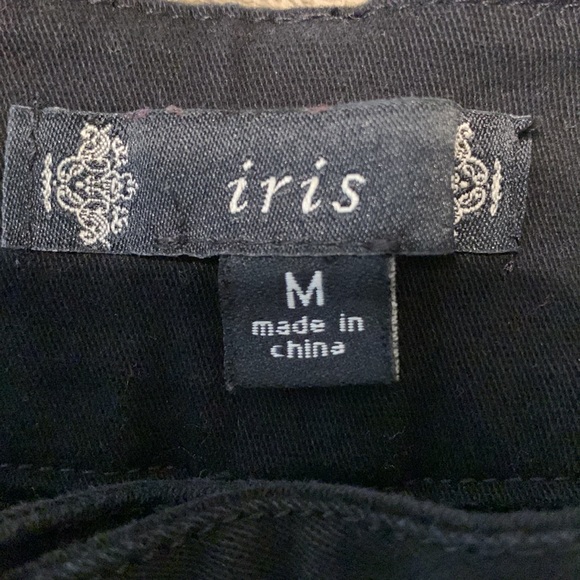 Iris shorts - Picture 3 of 7